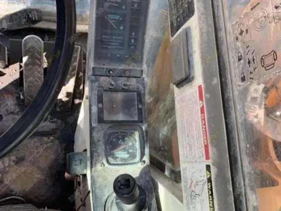Экскаватор Hyundai R200W 1998 года б/у фото 4