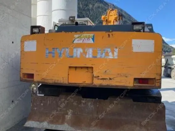Экскаватор Hyundai R200W 1998 года б/у фото 6