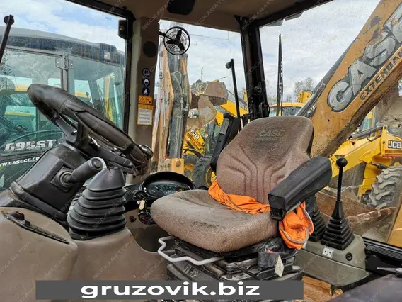 Экскаватор-погрузчик Case 580 T 2013 года б/у фото 4