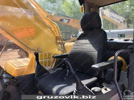 Экскаватор Komatsu PC300-8 2012 года б/у фото 10