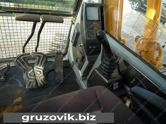 Экскаватор Hyundai Robex 290 NLC -7A 2008 года б/у фото 3