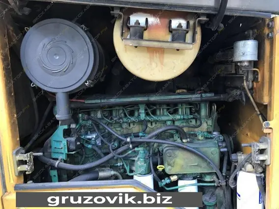 Фронтальный погрузчик Volvo L60F 2010 года б/у фото 9