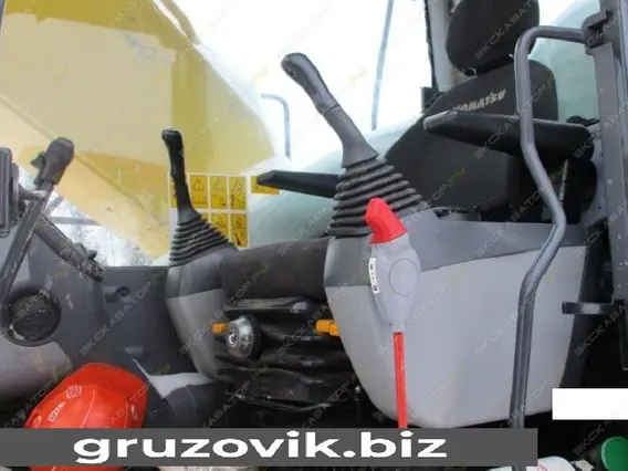 Экскаватор Komatsu PC200-8M0 2015 года б/у фото 6