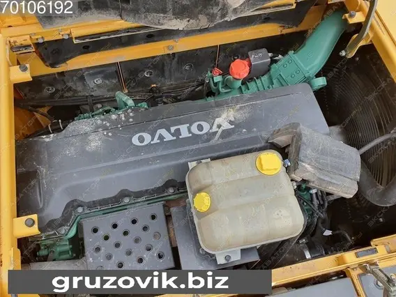 Экскаватор Volvo EC380DL 2013 года б/у