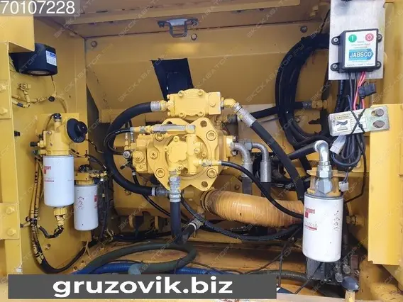 Экскаватор New Holland E265B 2008 года б/у фото 10