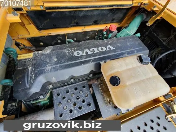 Экскаватор Volvo EC380DL 2016 года б/у фото 13