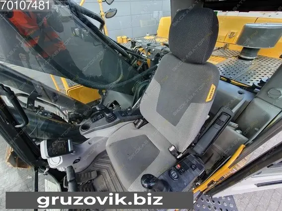 Экскаватор Volvo EC380DL 2016 года б/у фото 15