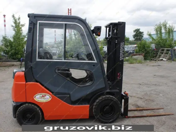 Вилочный погрузчик Toyota 32-8FG15 2011 года б/у фото 16