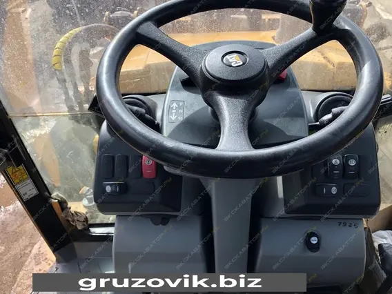 Экскаватор-погрузчик Caterpillar 432F 2019 года б/у фото 11