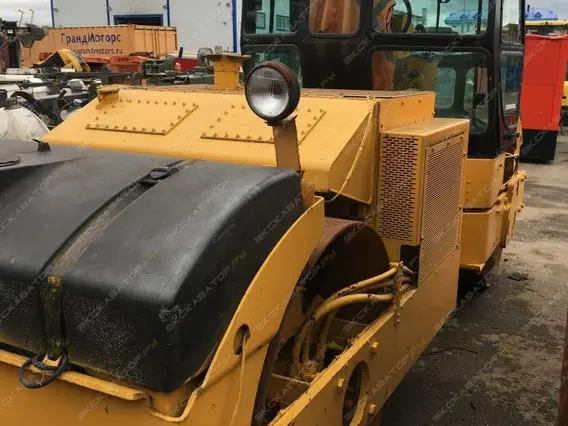 Дорожный каток INGERSOLL RAND DD-90 HF 2000 года б/у фото 3