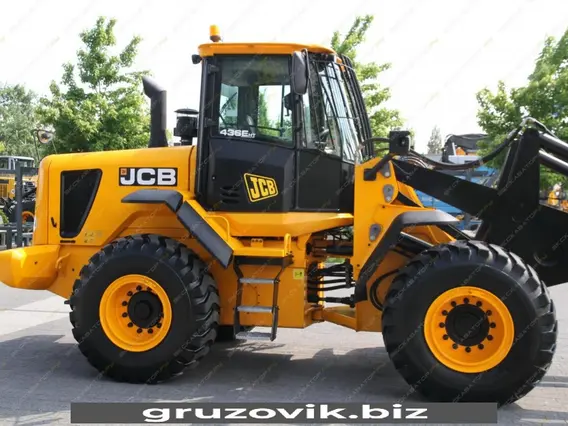 Фронтальный погрузчик JCB 436 HT 2013 года б/у