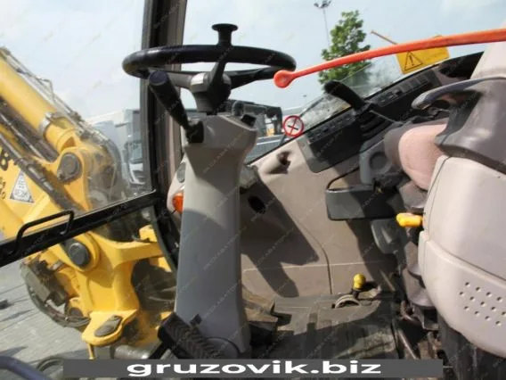Экскаватор New Holland MH 3.6 2010 года б/у фото 9