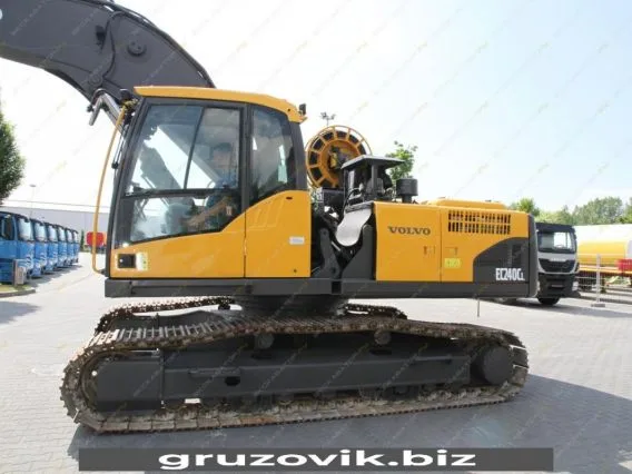 Экскаватор Volvo EC240C LR 2012 года б/у фото 21