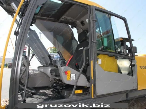 Экскаватор Volvo EC240C LR 2012 года б/у фото 8