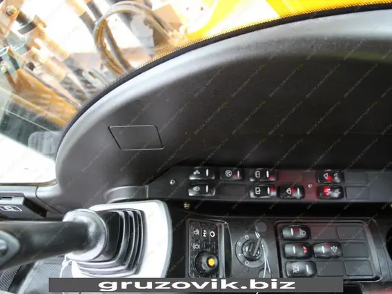 Экскаватор JCB JS 300 2017 года б/у фото 21