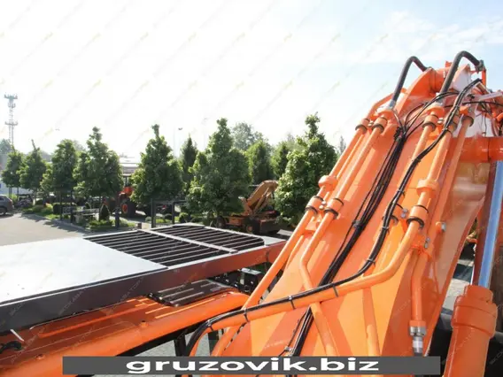 Экскаватор Doosan DX520LC 2013 года б/у фото 9