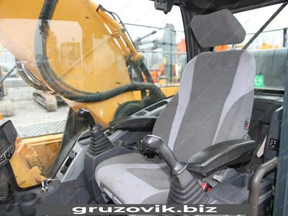 Экскаватор Hyundai R380LC-9A 2015 года б/у фото 11