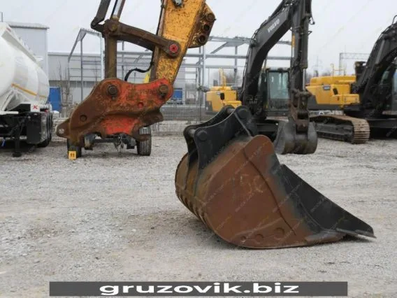 Экскаватор Hyundai R380LC-9A 2015 года б/у фото 20