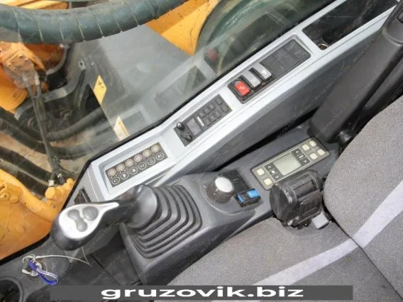 Экскаватор Hyundai R380LC-9A 2015 года б/у фото 23