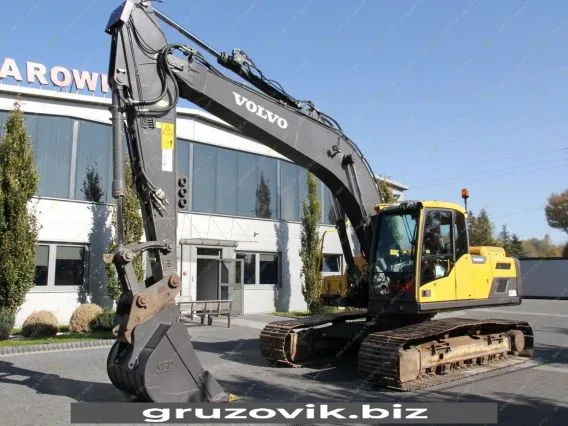 Экскаватор Volvo EC220D 2015 года б/у