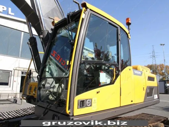 Экскаватор Volvo EC220D 2015 года б/у фото 20
