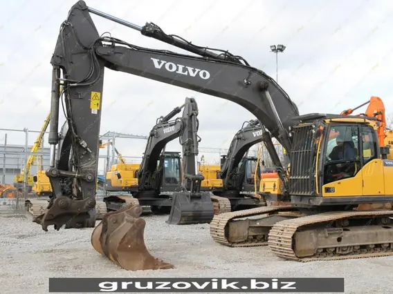 Экскаватор Volvo EC250D 2014 года б/у