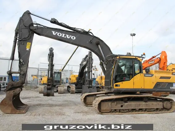 Экскаватор Volvo EC250D 2014 года б/у фото 14
