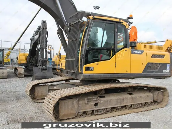 Экскаватор Volvo EC250D 2014 года б/у фото 17