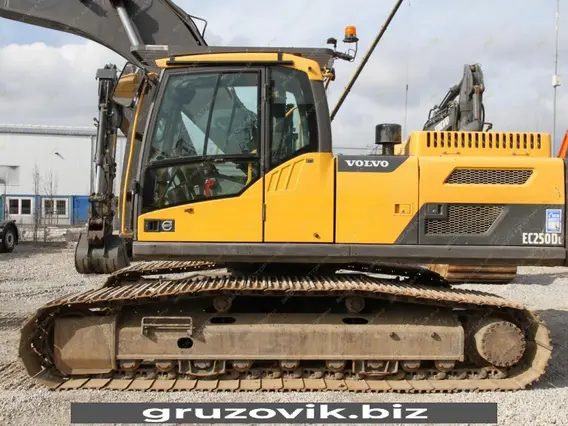 Экскаватор Volvo EC250D 2014 года б/у фото 18