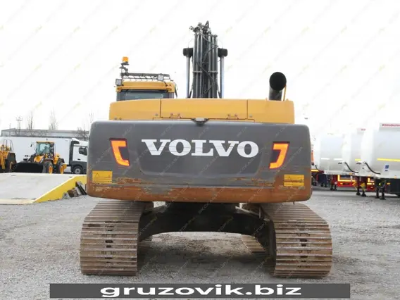 Экскаватор Volvo EC250D 2014 года б/у фото 6