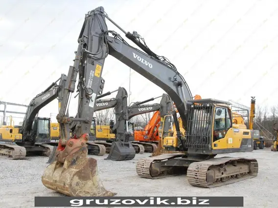 Экскаватор Volvo EC220D 2014 года б/у фото 6