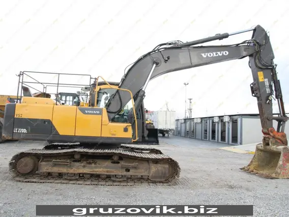 Экскаватор Volvo EC220D 2014 года б/у фото 9