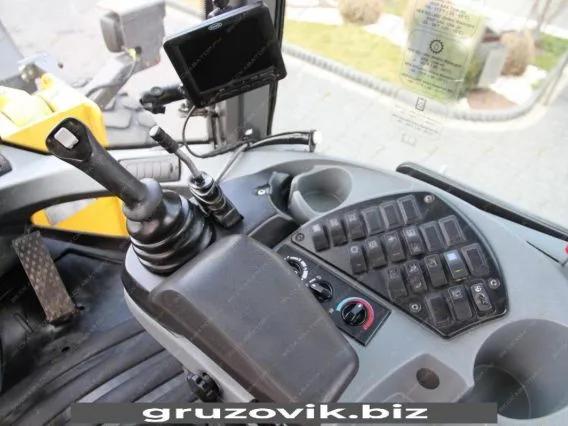 Фронтальный погрузчик New Holland W 190B 2011 года б/у фото 15