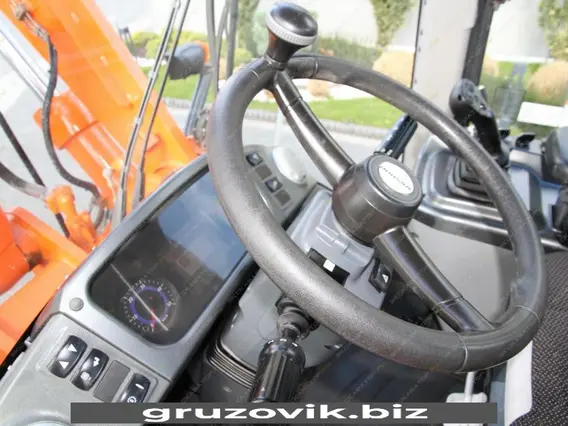Фронтальный погрузчик Doosan DL300 2015 года б/у фото 20