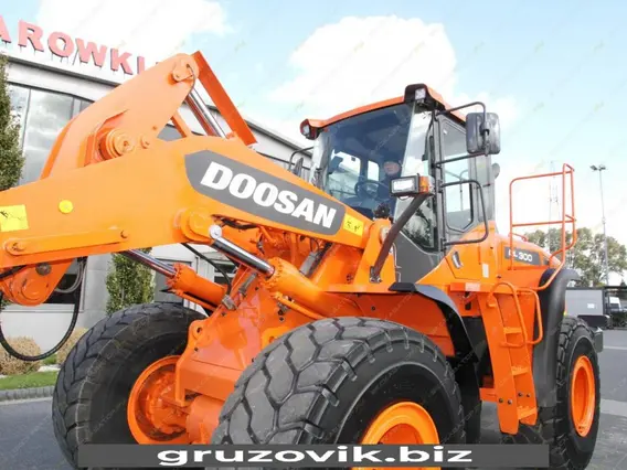 Фронтальный погрузчик Doosan DL300 2015 года б/у фото 23