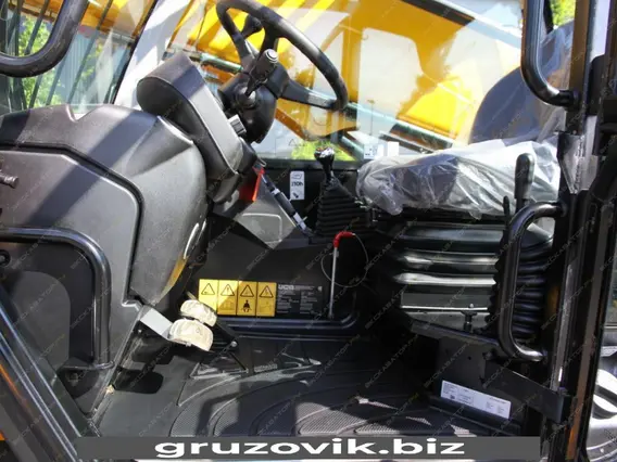 Телескопический погрузчик JCB LOADALL 535-125 2018 года б/у фото 17