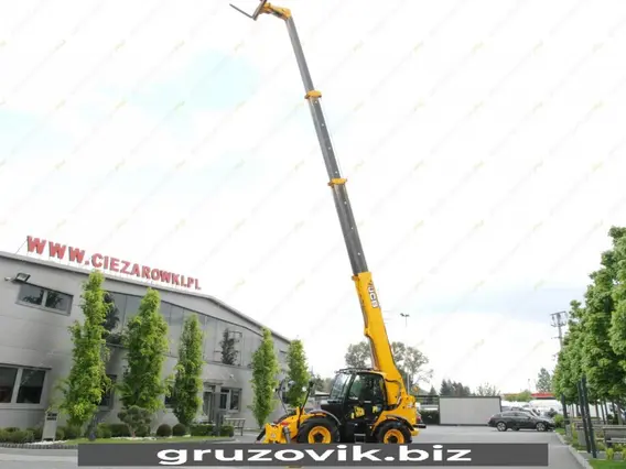 Телескопический погрузчик JCB LOADALL 540-170 2016 года б/у