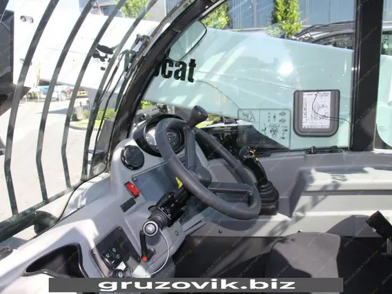 Телескопический погрузчик Bobcat TL360 2015 года б/у фото 20