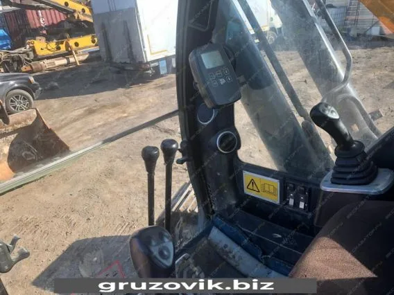 Экскаватор JCB JS 240LC 2011 года б/у фото 4