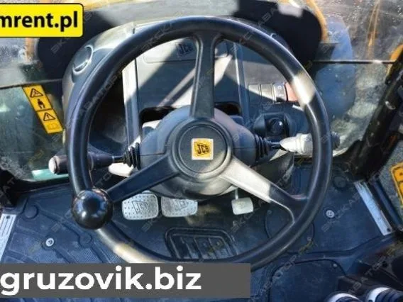 Экскаватор JCB 3CX 2013 года б/у