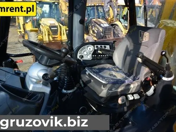 Экскаватор-погрузчик JCB 4CX 2009 года б/у фото 7