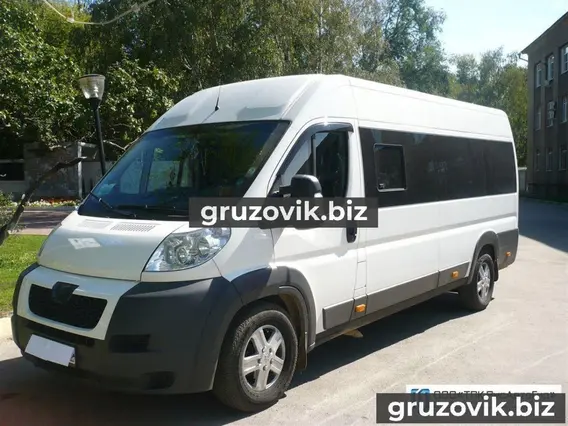 Микроавтобус Peugeot Boxer 2018 года новый
