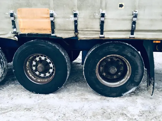 Шторный полуприцеп Krone sdp27 2005 года б/у фото 6
