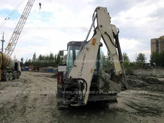 Экскаватор-погрузчик Terex 825 2017 года б/у фото 4