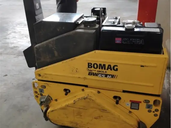 Дорожный каток Bomag BW 24 RH 2018 года б/у фото 2