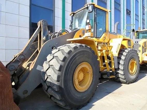 Фронтальный погрузчик Volvo L220 G 2014 года б/у фото 4