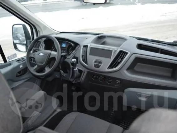 Междугородний автобус Ford Transit 2018 года б/у