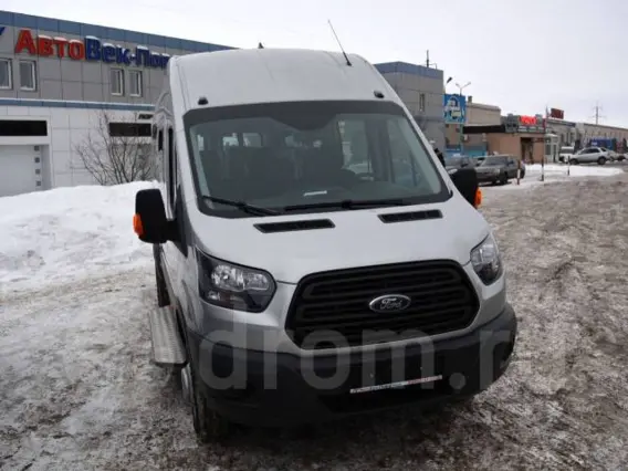 Микроавтобус Ford Transit 2018 года б/у фото 10