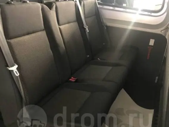 Микроавтобус Ford Transit 2018 года б/у фото 3