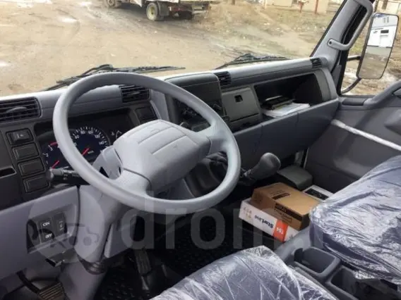 Изотермический фургон Mitsubishi FUSO 2018 года б/у фото 2